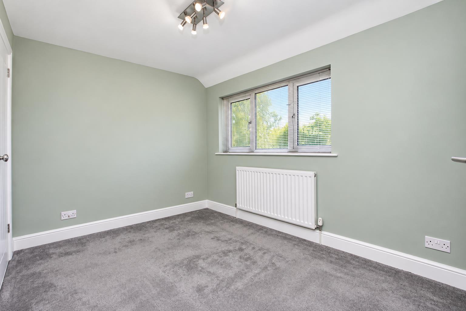 Warwick Road, Milton Keynes